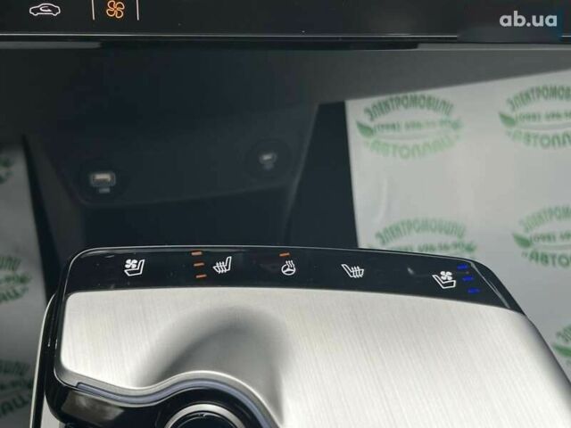 Кіа EV6, об'ємом двигуна 2 л та пробігом 11 тис. км за 34999 $, фото 21 на Automoto.ua