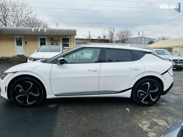 Кіа EV6, об'ємом двигуна 2 л та пробігом 11 тис. км за 34999 $, фото 3 на Automoto.ua