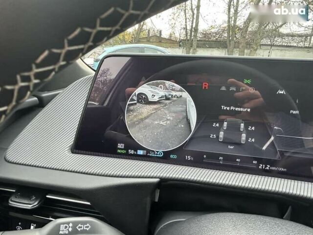 Кіа EV6, об'ємом двигуна 2 л та пробігом 11 тис. км за 34999 $, фото 24 на Automoto.ua