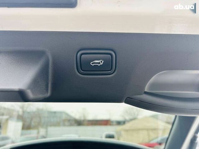 Кіа EV6, об'ємом двигуна 2 л та пробігом 11 тис. км за 34999 $, фото 18 на Automoto.ua