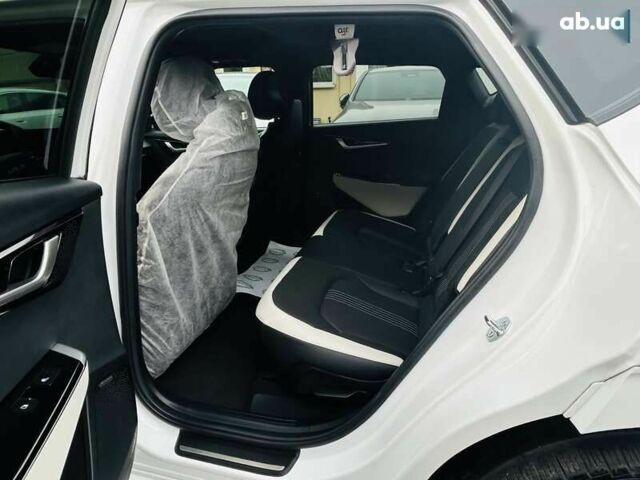 Кіа EV6, об'ємом двигуна 2 л та пробігом 11 тис. км за 34999 $, фото 28 на Automoto.ua