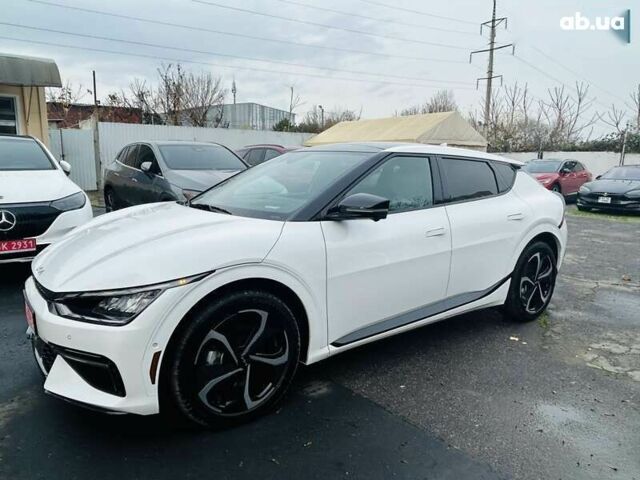 Кіа EV6, об'ємом двигуна 2 л та пробігом 11 тис. км за 34999 $, фото 4 на Automoto.ua