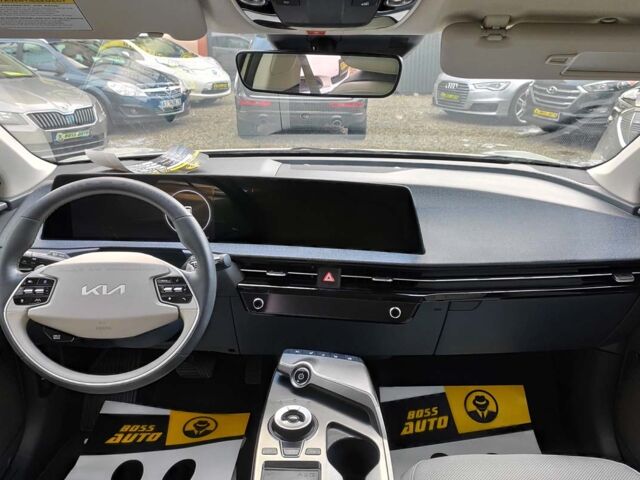 Серый Киа EV6, объемом двигателя 77 л и пробегом 64 тыс. км за 32999 $, фото 11 на Automoto.ua
