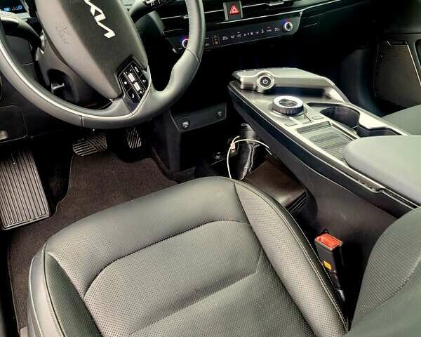 Сірий Кіа EV6, об'ємом двигуна 0 л та пробігом 29 тис. км за 22899 $, фото 33 на Automoto.ua