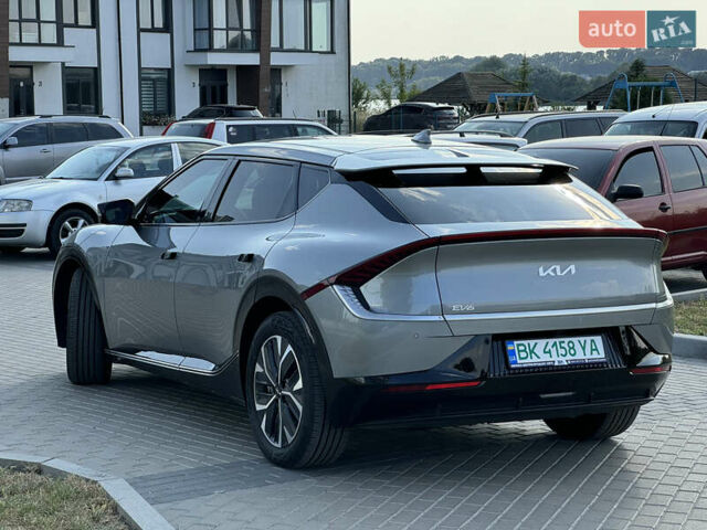 Серый Киа EV6, объемом двигателя 0 л и пробегом 59 тыс. км за 29500 $, фото 4 на Automoto.ua