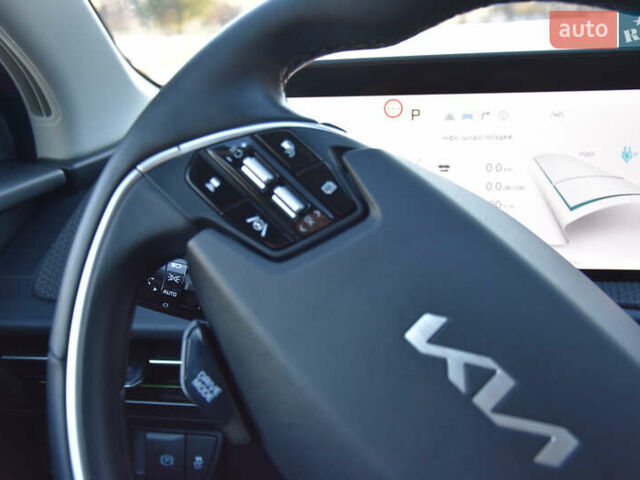 Серый Киа EV6, объемом двигателя 0 л и пробегом 73 тыс. км за 30700 $, фото 29 на Automoto.ua