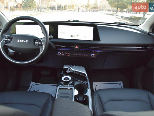 Серый Киа EV6, объемом двигателя 0 л и пробегом 73 тыс. км за 30700 $, фото 26 на Automoto.ua