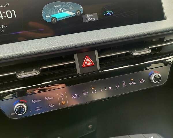 Сірий Кіа EV6, об'ємом двигуна 0 л та пробігом 29 тис. км за 22899 $, фото 44 на Automoto.ua