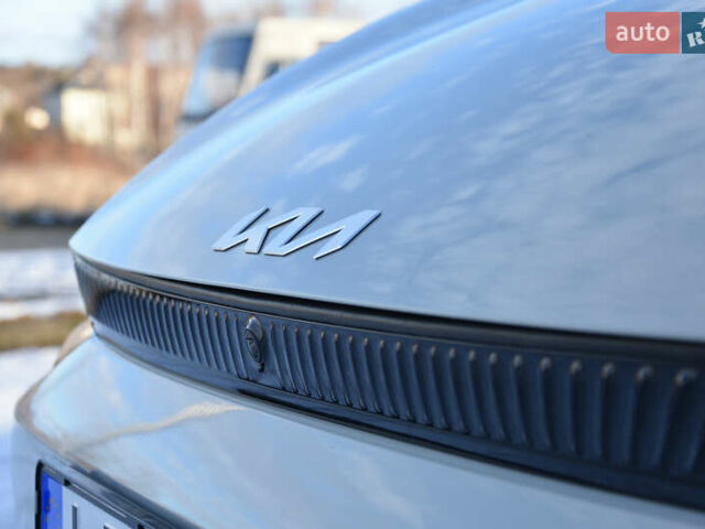 Серый Киа EV6, объемом двигателя 0 л и пробегом 73 тыс. км за 30700 $, фото 10 на Automoto.ua