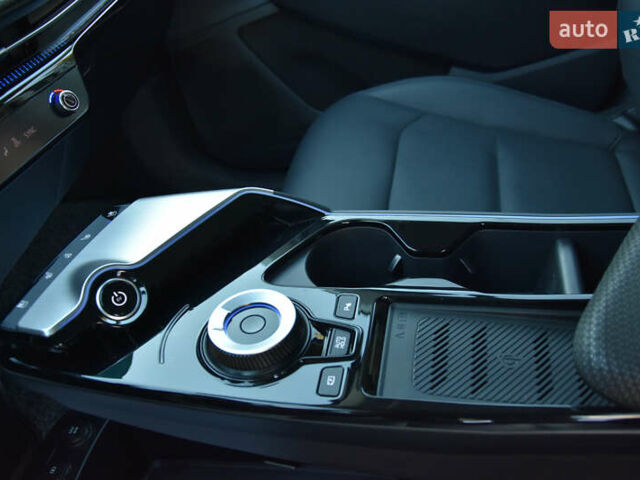 Серый Киа EV6, объемом двигателя 0 л и пробегом 73 тыс. км за 30700 $, фото 43 на Automoto.ua