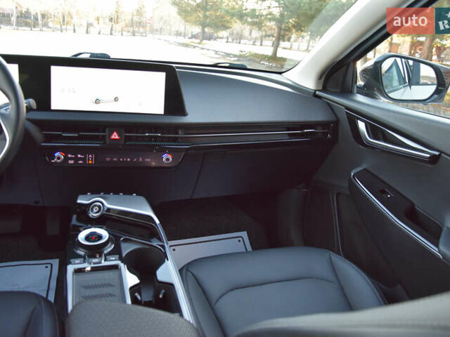 Серый Киа EV6, объемом двигателя 0 л и пробегом 73 тыс. км за 30700 $, фото 35 на Automoto.ua