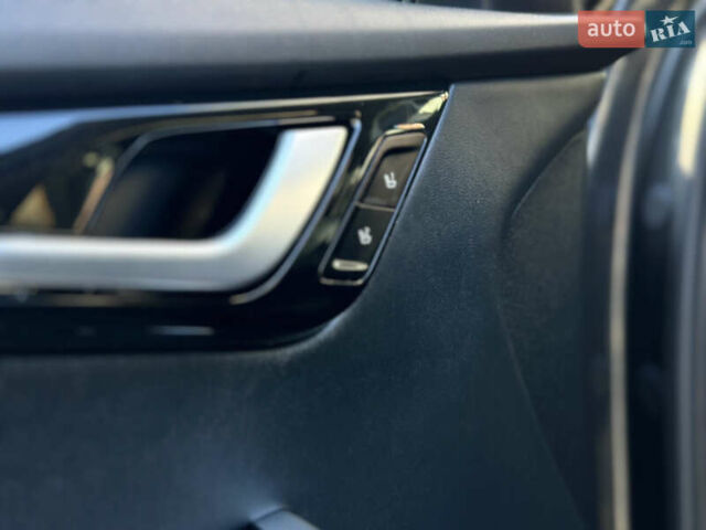 Сірий Кіа EV6, об'ємом двигуна 0 л та пробігом 188 тис. км за 25999 $, фото 36 на Automoto.ua