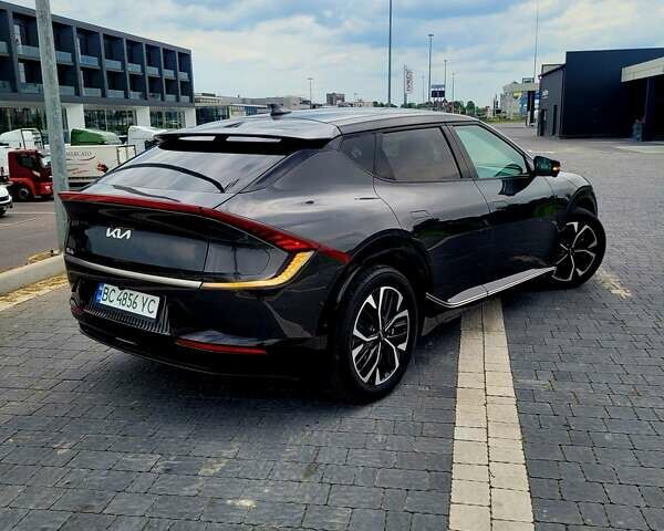 Сірий Кіа EV6, об'ємом двигуна 0 л та пробігом 29 тис. км за 22899 $, фото 20 на Automoto.ua