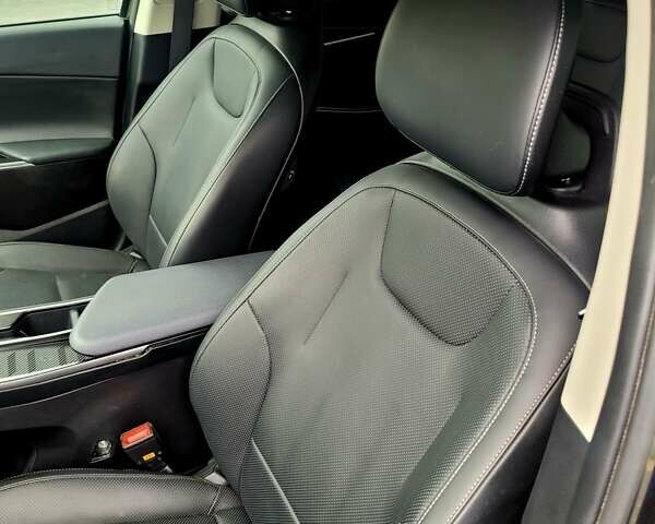 Сірий Кіа EV6, об'ємом двигуна 0 л та пробігом 29 тис. км за 22899 $, фото 31 на Automoto.ua
