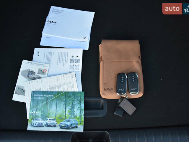 Серый Киа EV6, объемом двигателя 0 л и пробегом 73 тыс. км за 30700 $, фото 67 на Automoto.ua