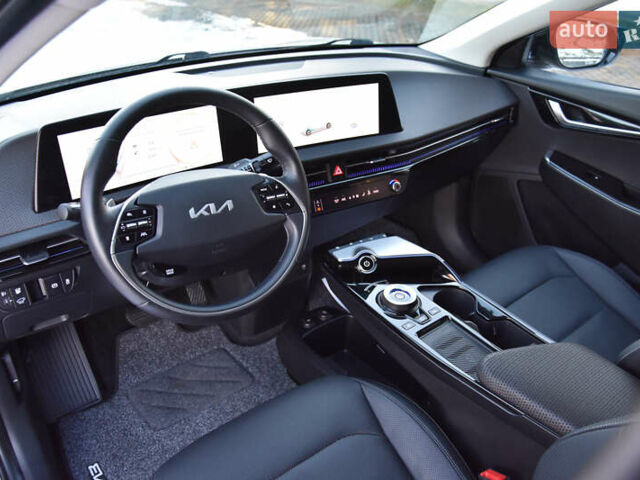 Серый Киа EV6, объемом двигателя 0 л и пробегом 73 тыс. км за 30700 $, фото 25 на Automoto.ua