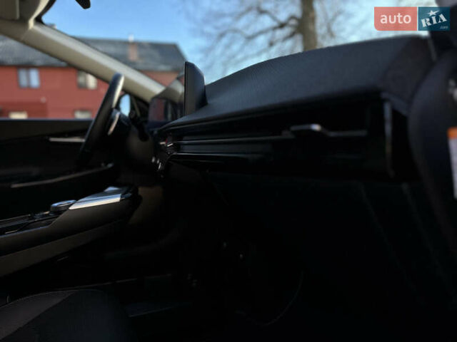 Сірий Кіа EV6, об'ємом двигуна 0 л та пробігом 188 тис. км за 25999 $, фото 56 на Automoto.ua