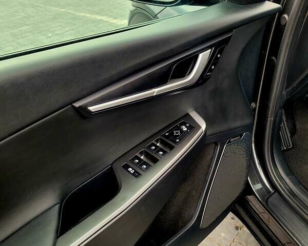 Сірий Кіа EV6, об'ємом двигуна 0 л та пробігом 29 тис. км за 22899 $, фото 26 на Automoto.ua