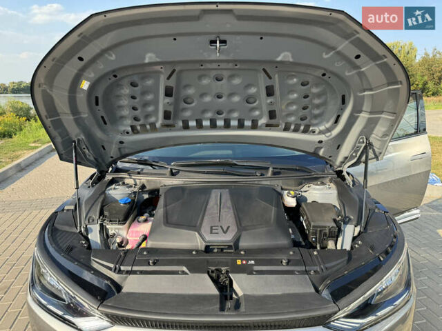 Серый Киа EV6, объемом двигателя 0 л и пробегом 59 тыс. км за 29500 $, фото 18 на Automoto.ua