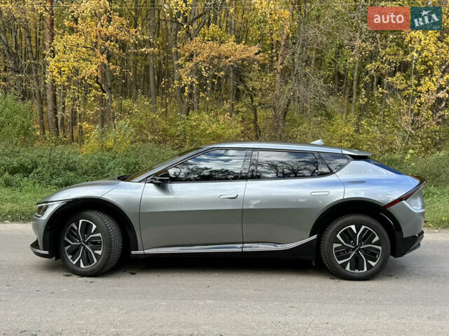 Серый Киа EV6, объемом двигателя 0 л и пробегом 65 тыс. км за 29000 $, фото 13 на Automoto.ua