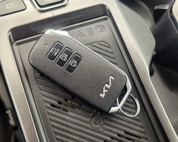 Сірий Кіа EV6, об'ємом двигуна 0 л та пробігом 29 тис. км за 22899 $, фото 49 на Automoto.ua