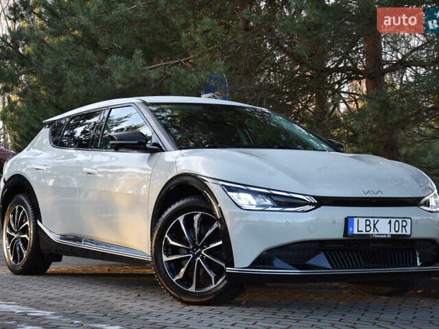 Серый Киа EV6, объемом двигателя 0 л и пробегом 73 тыс. км за 30700 $, фото 4 на Automoto.ua