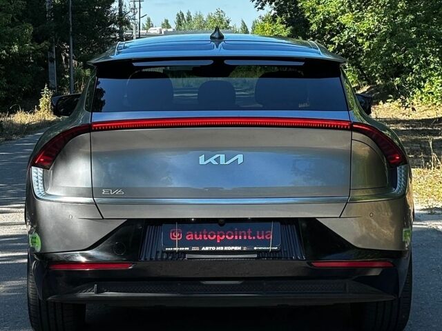 Серый Киа EV6, объемом двигателя 0 л и пробегом 124 тыс. км за 25999 $, фото 15 на Automoto.ua