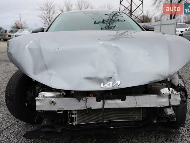 Сірий Кіа EV6, об'ємом двигуна 0 л та пробігом 67 тис. км за 15899 $, фото 13 на Automoto.ua