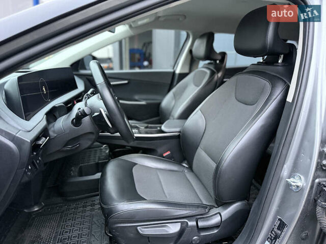 Сірий Кіа EV6, об'ємом двигуна 0 л та пробігом 109 тис. км за 24500 $, фото 7 на Automoto.ua