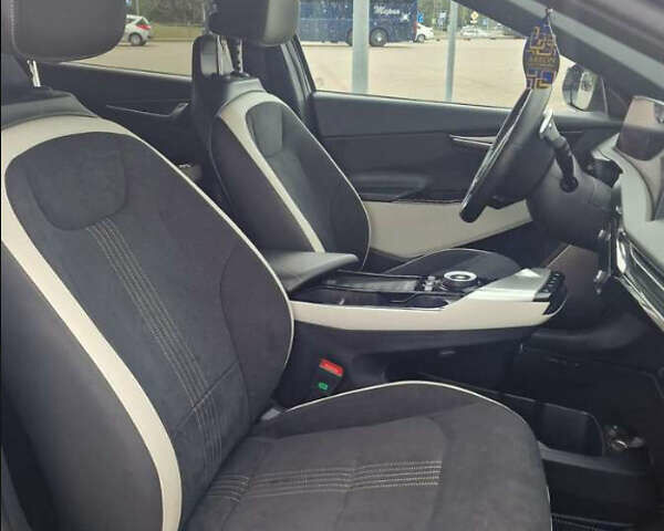 Серый Киа EV6, объемом двигателя 0 л и пробегом 62 тыс. км за 23700 $, фото 6 на Automoto.ua