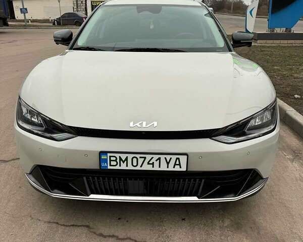 Серый Киа EV6, объемом двигателя 0 л и пробегом 20 тыс. км за 26600 $, фото 2 на Automoto.ua