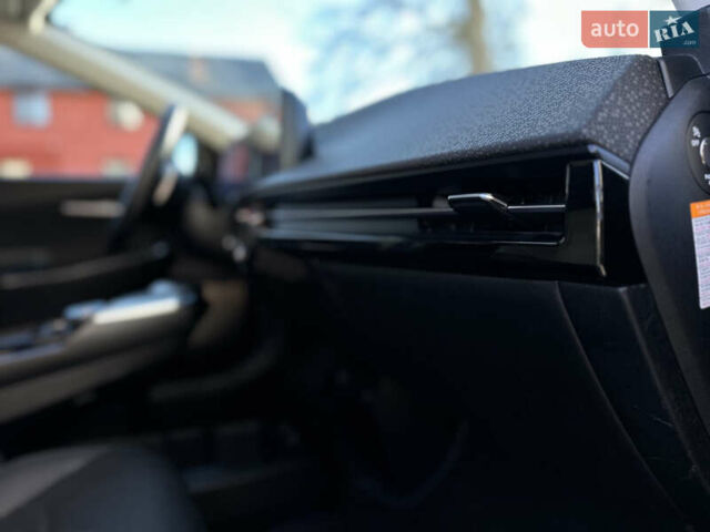 Сірий Кіа EV6, об'ємом двигуна 0 л та пробігом 150 тис. км за 26000 $, фото 46 на Automoto.ua