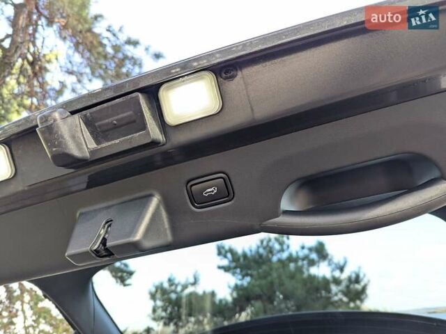 Сірий Кіа EV6, об'ємом двигуна 0 л та пробігом 140 тис. км за 23800 $, фото 35 на Automoto.ua