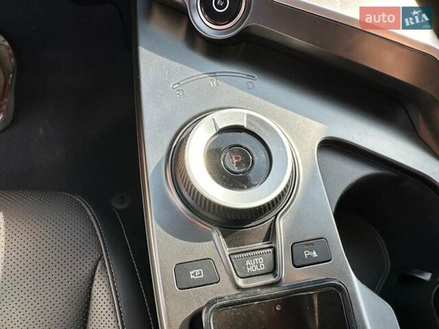 Серый Киа EV6, объемом двигателя 0 л и пробегом 47 тыс. км за 27999 $, фото 30 на Automoto.ua