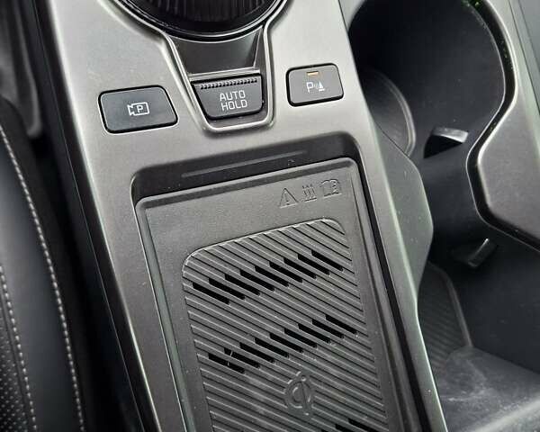 Серый Киа EV6, объемом двигателя 0 л и пробегом 120 тыс. км за 23500 $, фото 21 на Automoto.ua