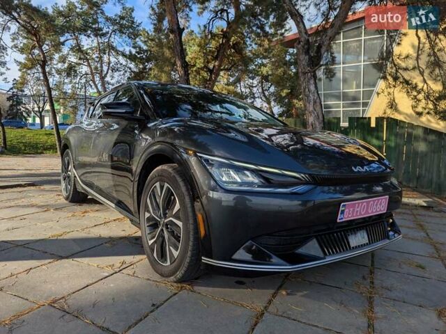 Сірий Кіа EV6, об'ємом двигуна 0 л та пробігом 140 тис. км за 23800 $, фото 5 на Automoto.ua