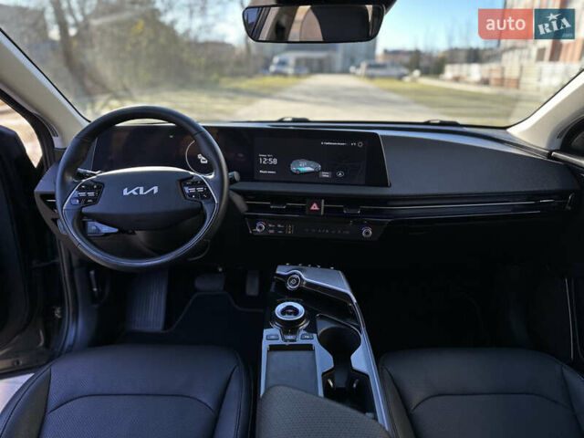 Сірий Кіа EV6, об'ємом двигуна 0 л та пробігом 150 тис. км за 26000 $, фото 76 на Automoto.ua