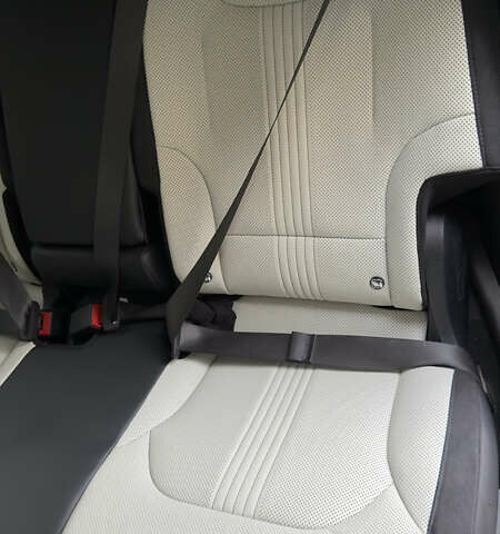 Серый Киа EV6, объемом двигателя 0 л и пробегом 32 тыс. км за 32200 $, фото 12 на Automoto.ua