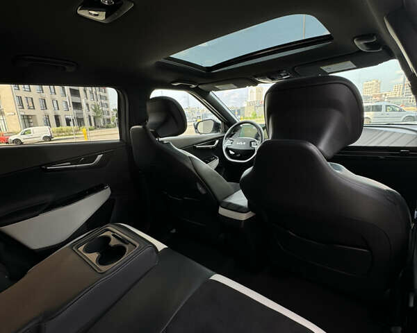 Серый Киа EV6, объемом двигателя 0 л и пробегом 17 тыс. км за 28900 $, фото 58 на Automoto.ua