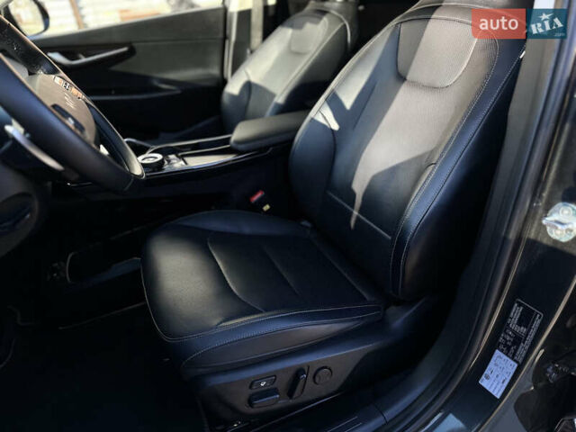 Сірий Кіа EV6, об'ємом двигуна 0 л та пробігом 150 тис. км за 26000 $, фото 40 на Automoto.ua