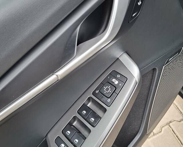 Серый Киа EV6, объемом двигателя 0 л и пробегом 120 тыс. км за 23500 $, фото 9 на Automoto.ua