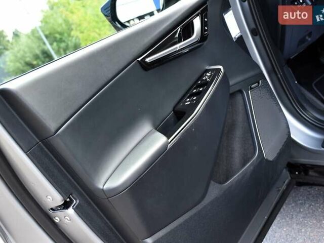 Серый Киа EV6, объемом двигателя 0 л и пробегом 164 тыс. км за 26800 $, фото 43 на Automoto.ua
