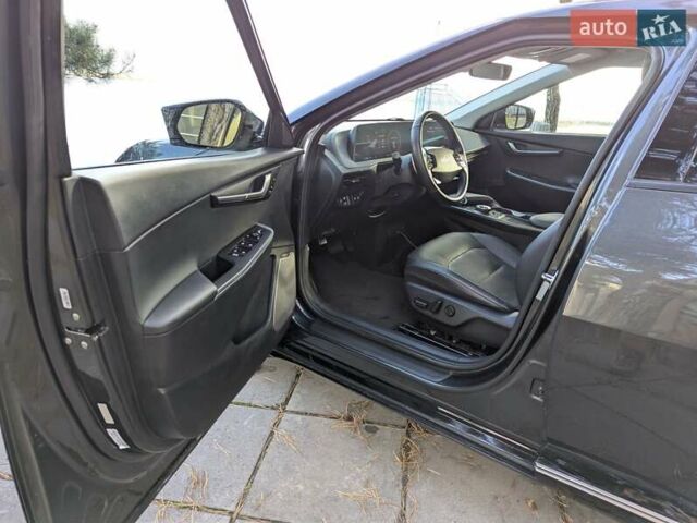 Сірий Кіа EV6, об'ємом двигуна 0 л та пробігом 140 тис. км за 23800 $, фото 7 на Automoto.ua