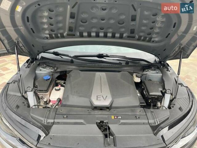 Серый Киа EV6, объемом двигателя 0 л и пробегом 91 тыс. км за 24900 $, фото 26 на Automoto.ua