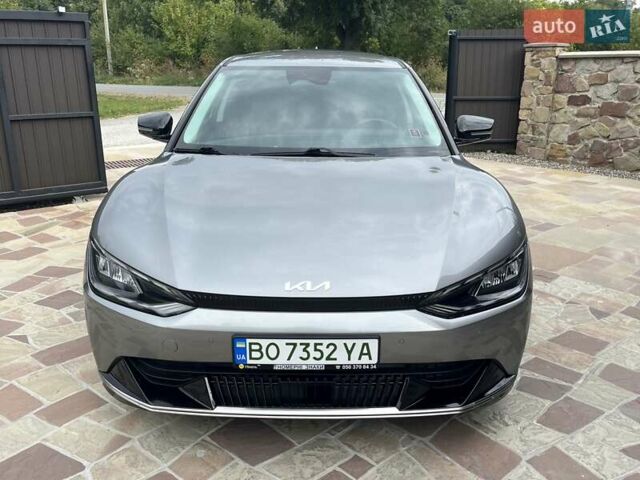 Серый Киа EV6, объемом двигателя 0 л и пробегом 91 тыс. км за 24900 $, фото 2 на Automoto.ua