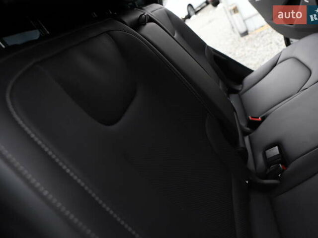 Сірий Кіа EV6, об'ємом двигуна 0 л та пробігом 67 тис. км за 15899 $, фото 32 на Automoto.ua