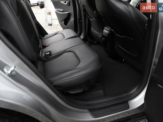 Сірий Кіа EV6, об'ємом двигуна 0 л та пробігом 67 тис. км за 15899 $, фото 31 на Automoto.ua