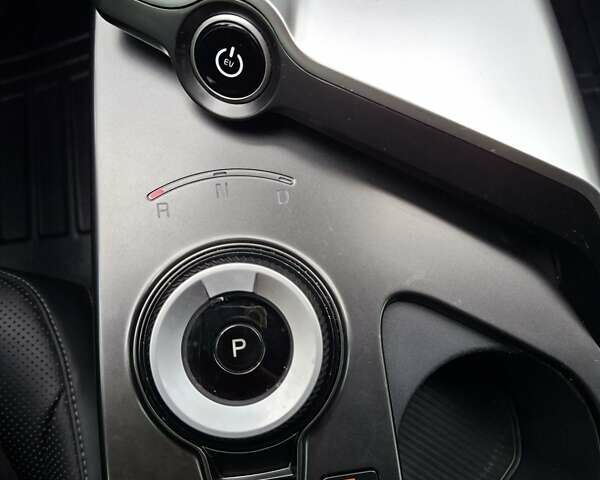Серый Киа EV6, объемом двигателя 0 л и пробегом 120 тыс. км за 23500 $, фото 20 на Automoto.ua