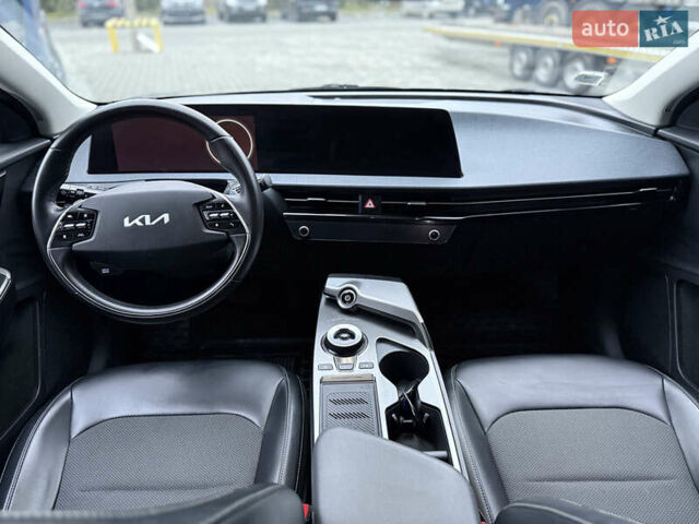 Сірий Кіа EV6, об'ємом двигуна 0 л та пробігом 109 тис. км за 24500 $, фото 6 на Automoto.ua