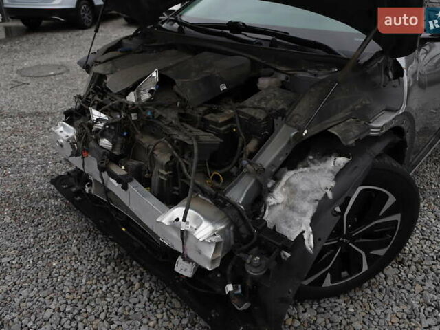 Сірий Кіа EV6, об'ємом двигуна 0 л та пробігом 67 тис. км за 15899 $, фото 15 на Automoto.ua